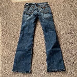 Like new wrangler boot cut jeans. 5x34